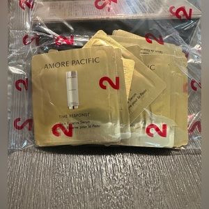AMORE PACIFIC Time Response Skin Reserve Serum 1ml x 24 Pcs